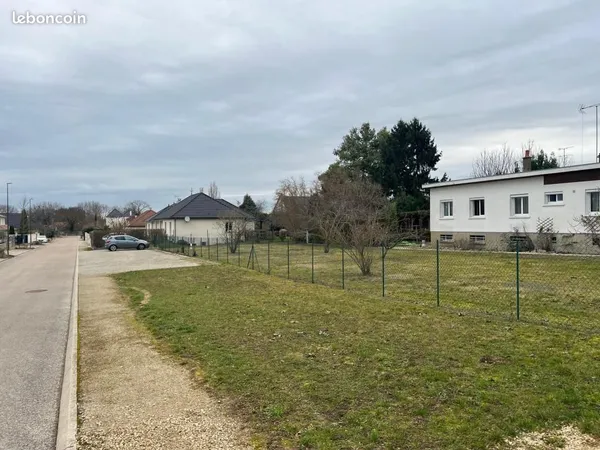 Terrain 941 m² Breviandes 