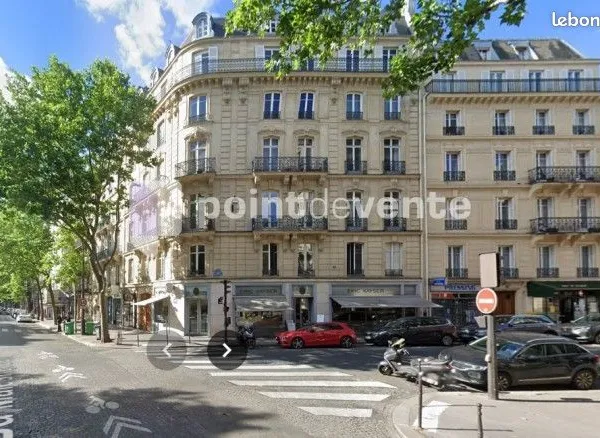 Pharmacie 145 m² 