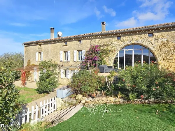 Maison 6 pièces 189 m² 