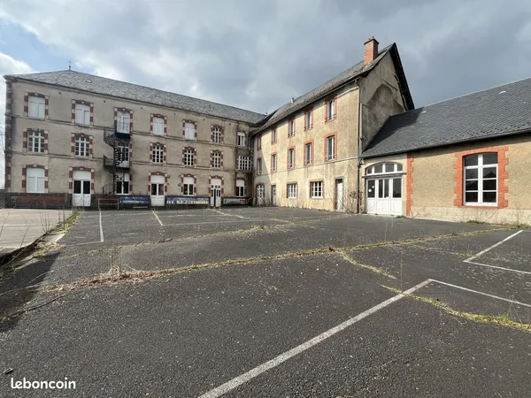Maison 30 pièces 1100 m² 