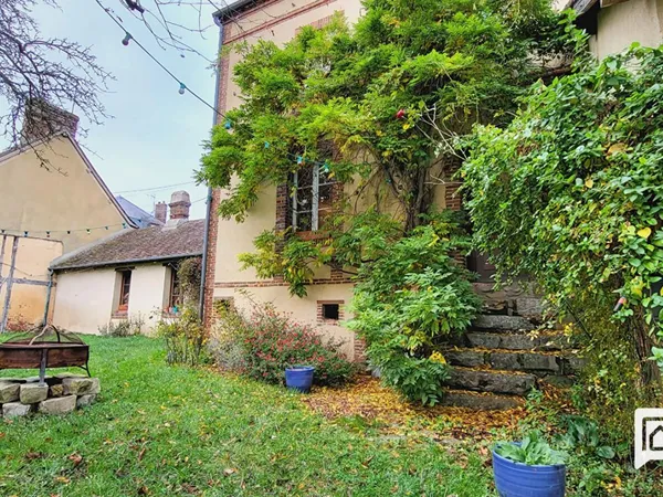 Maison de ville grand jardin à Verneuil 