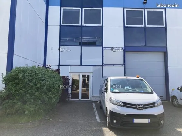 Local commercial 398 m² 