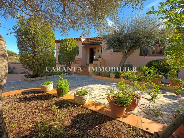 Vente villa Sainte-Maxime 8 pièces avec garage et vue dégagé 