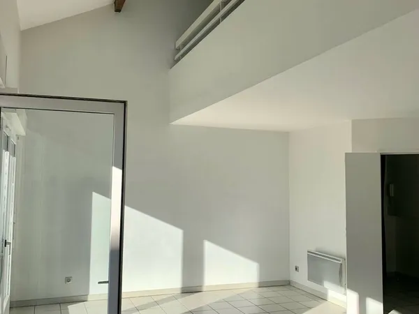 Duplex 2 pièces 83 m² 