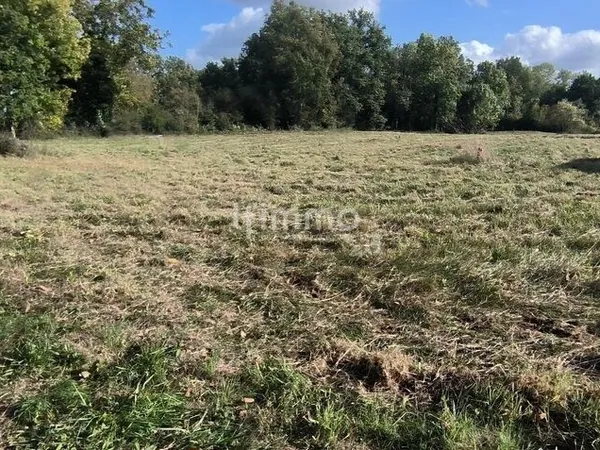 Terrain en individuel 4700 m² 