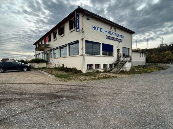 HOTEL BAR RESTAURANT AVEC LICENSE IV 