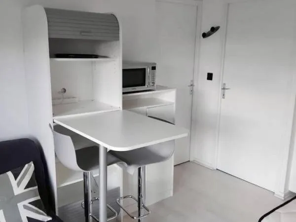 Studio 1 pièce 21 m² 