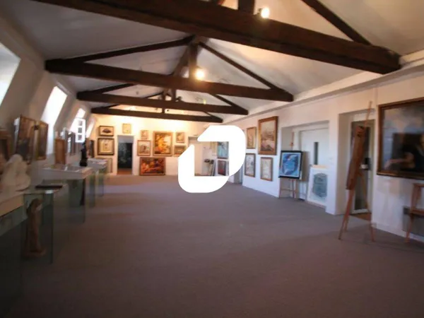 Local commercial 1300 m² 
