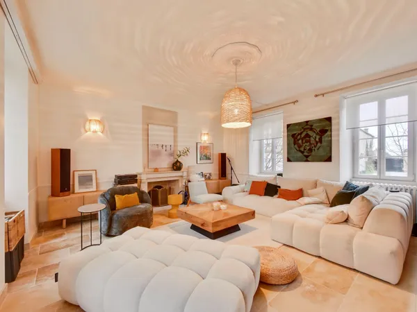 Maison 5 pièces 314 m² 