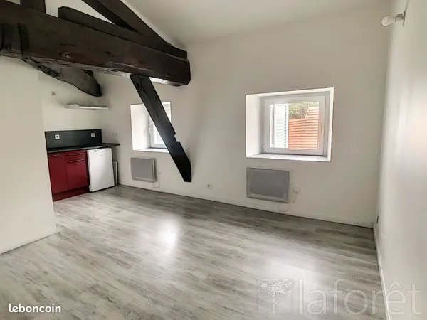 Studio 1 pièce 18 m² 
