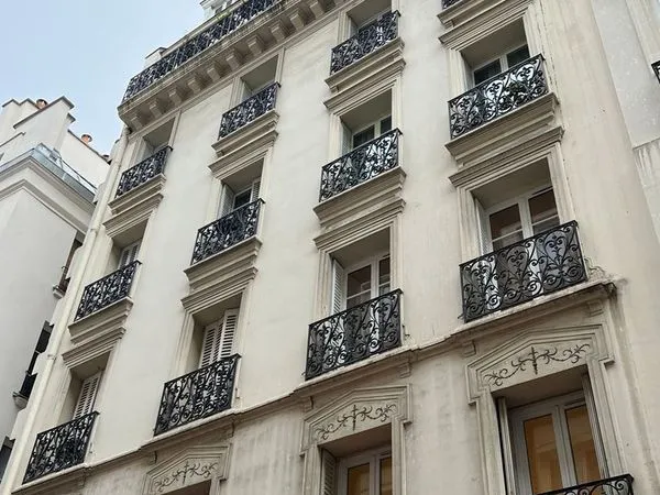 Studio 1 pièce 24 m² 