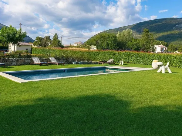 Maison de plain-pied 4 pièces 160 m² 