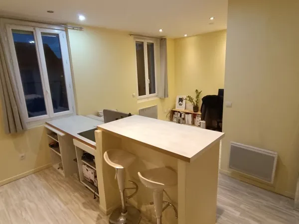 T2 idéalement situé proche Neyrpic 