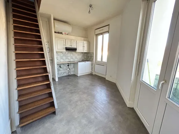 En exclusivité, T 1 bis en duplex 30 m² habitable, 20,00m² carre 