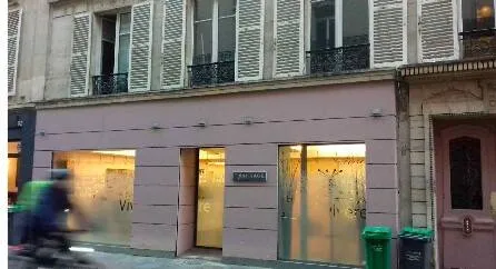 Boutique 1 pièce 154 m² 