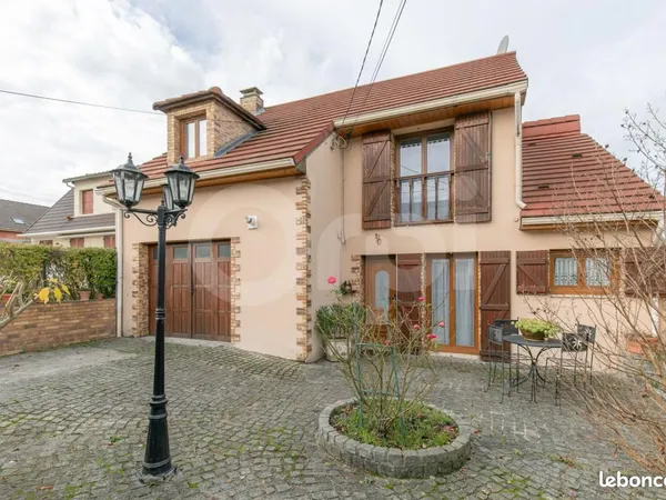 Maison 4 pièces 111 m² 