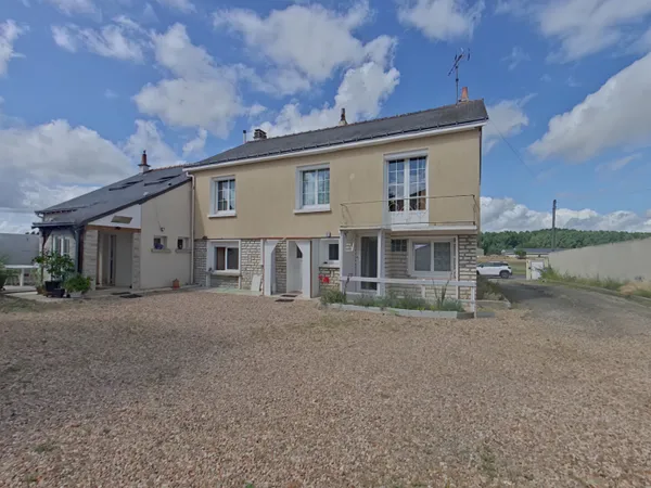 Maison Cinais 8 pièce(s) 212 m2 