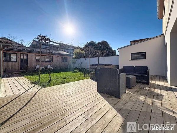 Maison 6 pièces 144 m² 