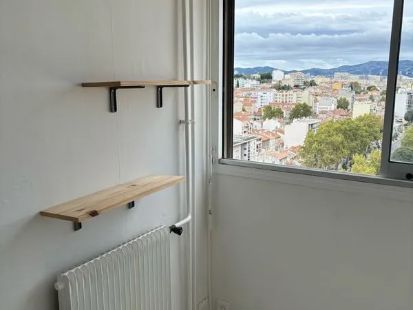 Studio 1 pièce 17 m² 