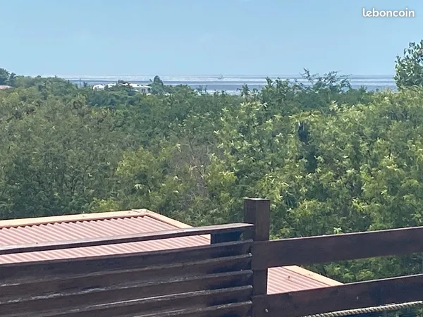 SAINTE LUCE Villa F6 plus bungalow vue mer 
