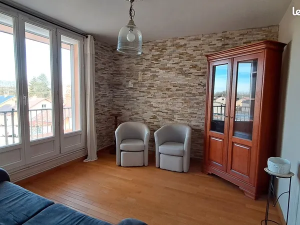 Appartement T4 lumineux - DIGOIN 
