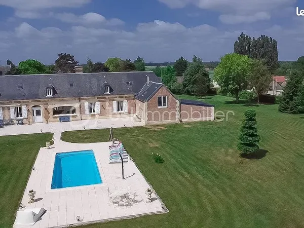 Maison 14 pièces 377 m² 