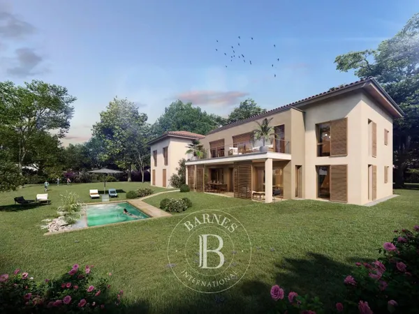 Propriété 311 m² 
