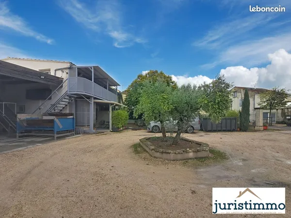 Propriété 10 pièces 202 m² 