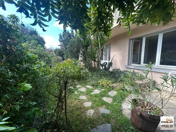 Maison 1 pièce 218 m² 