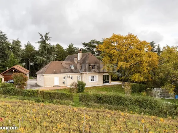 Villa 8 pièces 280 m² 