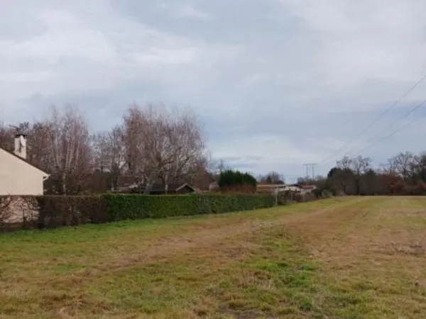Terrain à bâtir de 424m² à Lezoux 