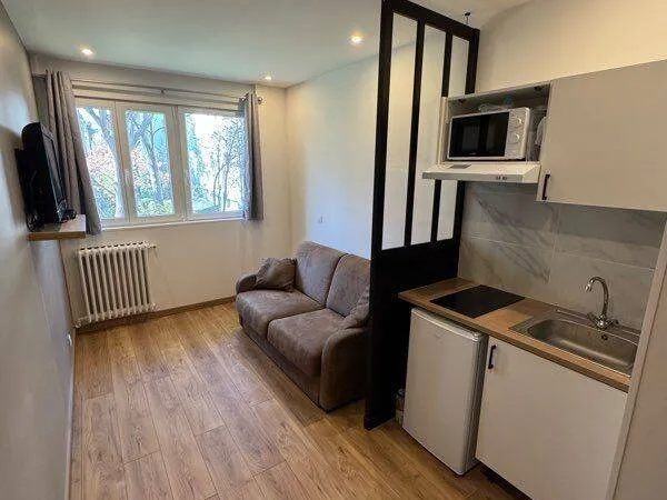 Appartement 1 pièce 15 m² 