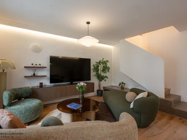 Loue Duplex d'exception 3 chambres/2 sdbains - 5ème étage - Climatisation/Balcon - Grand Rex 