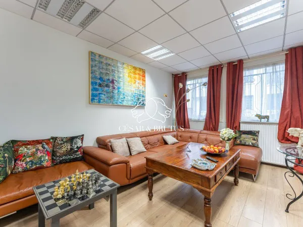 Appartement 11 pièces 210 m² 