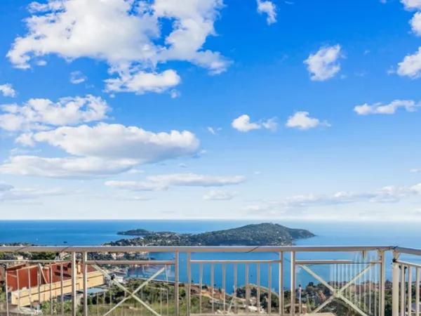 Villa provençale avec vue panoramique du Cap Ferrat au Cap d'Ant 