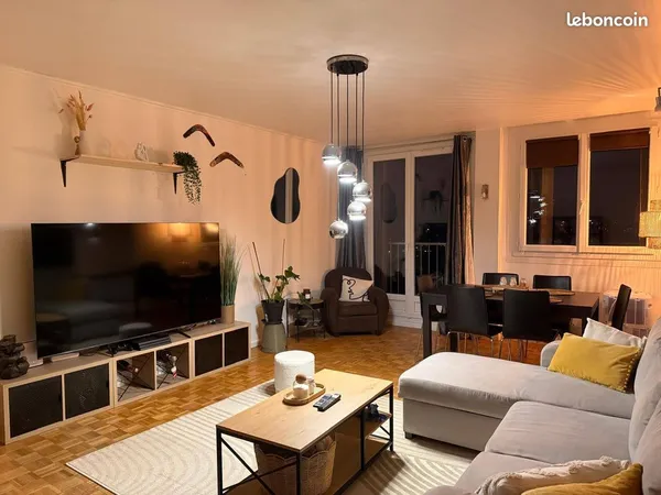 Grand T3 meublé très lumineux 