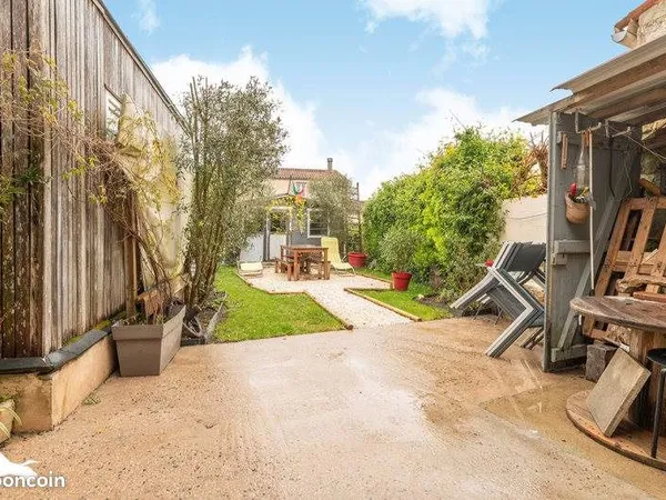Maison 6 pièces 166 m² 