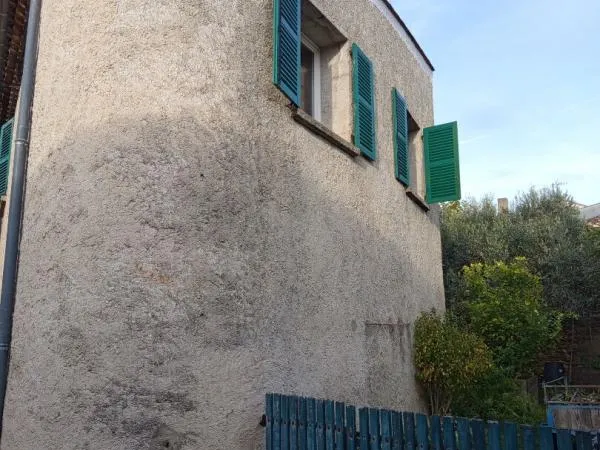 Appartement 101m², 3 chambres avec jardin arboré Malataverne 159 000HAI 