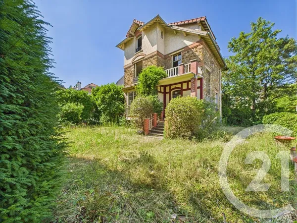 Maison 8 pièces 215 m² 