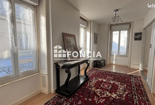 Appartement 5 pièces 142 m² 
