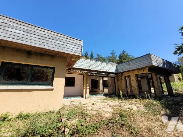 Maison 8 pièces 280 m² 