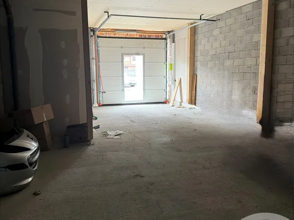 Local professionnel 65 m² 