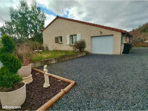 Grande maison familiale 163 m² - 5 chambres - terrain 700 m² - Saint-Babel (7 min d'Issoire) 