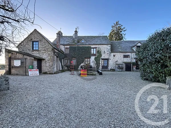 Maison 8 pièces 311 m² 
