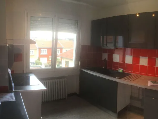 Loue appartement F4 