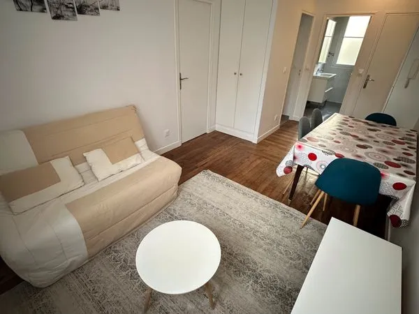 À louer - Appartement meublé 2 pièces avec jardin et cave - Clamart centre 