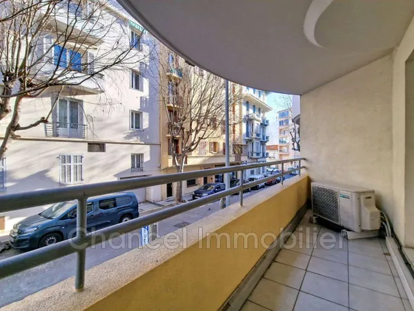 Appartement 3 pièces 69 m² 