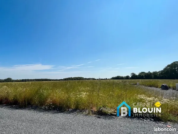 Terrain 615 m² MOISDON LA RIVIERE 