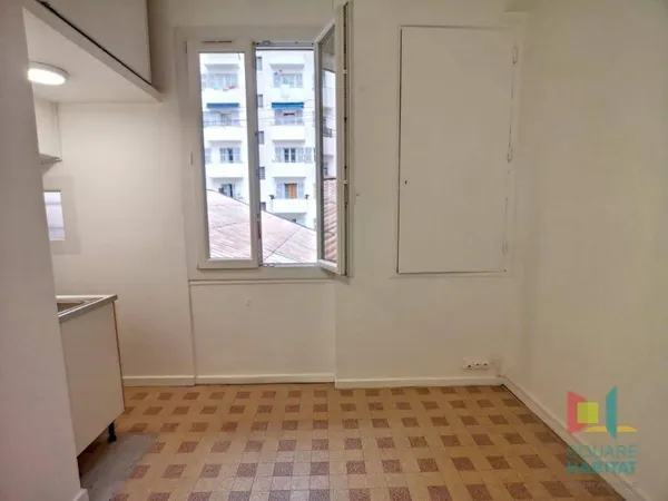 Studette 1 pièce 13 m² 