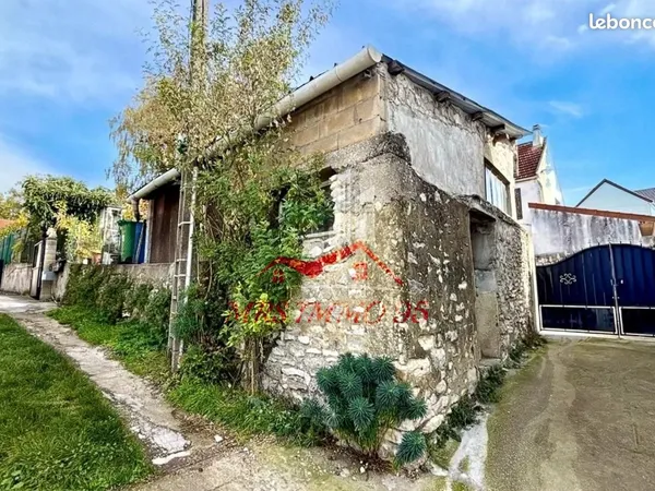 Terrain 332 m² Fontenay En Parisis 